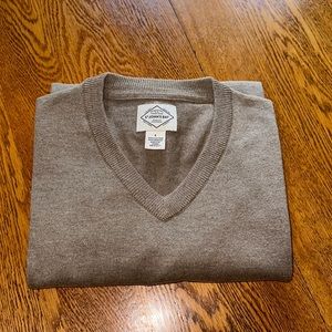 St John’s Bay Men’s Sweater size Large Heathered Brown